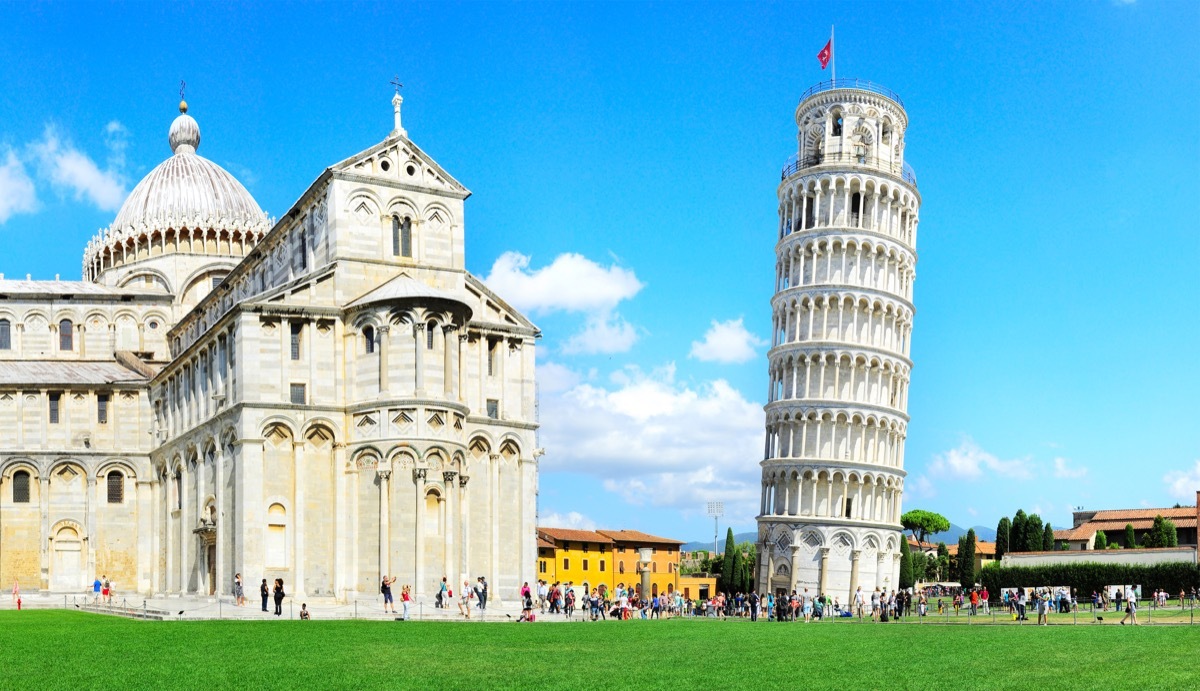 Leaning Tower of Pisa Tourist Traps
