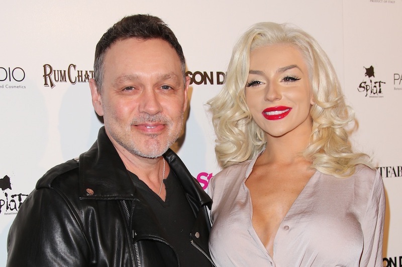 10 Celebrity Couples With A Surprisingly Huge Age Gap 01