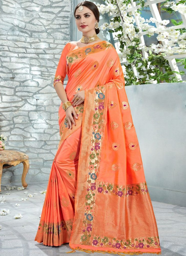 Hãy sử dụng khăn choàng | 15 gợi ý phong cách thời trang của phụ nữ Á Đông | Her Beauty