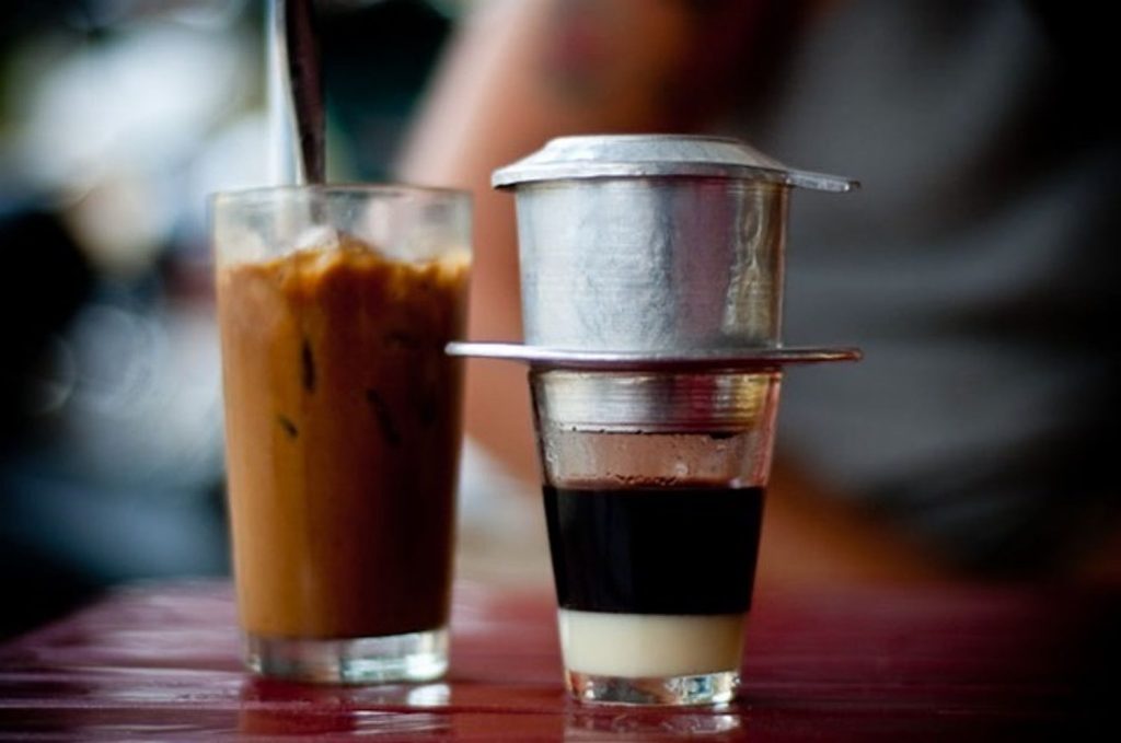 Вьетнамский холодный кофе со сгущенным молоком| 10 крутых рецептов холодного кофе | HerBeauty