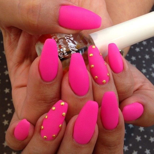 matte-manicures-youll-be-obsessed-with-06