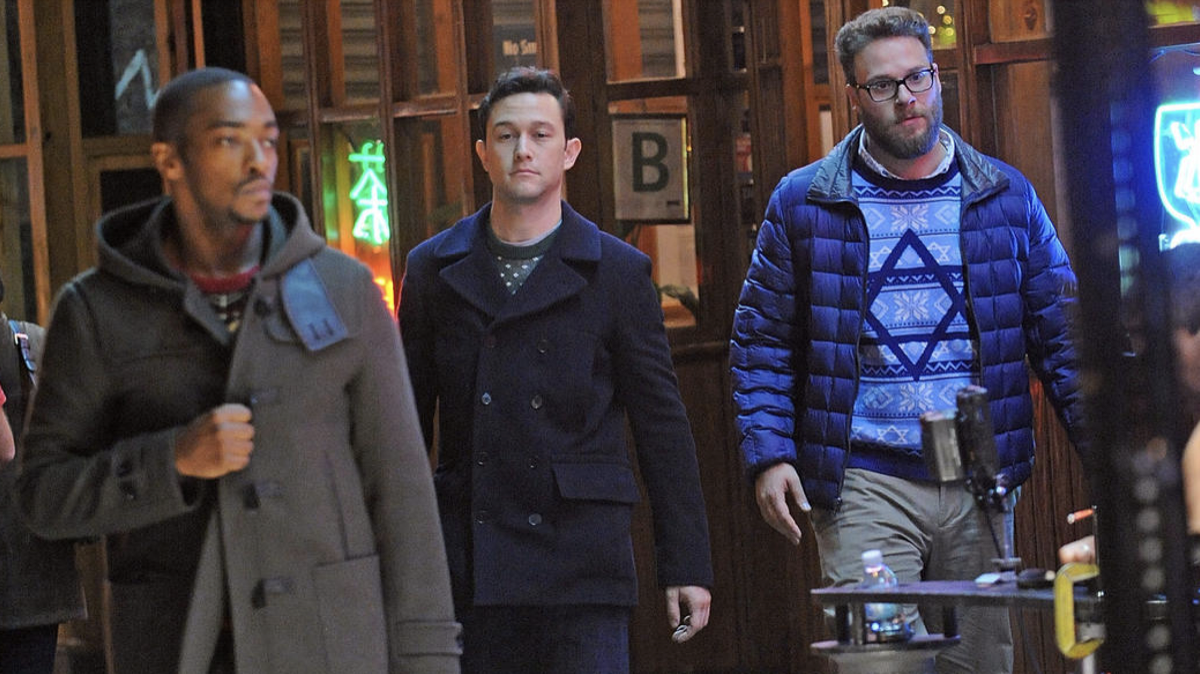 The Night Before main actors on set.