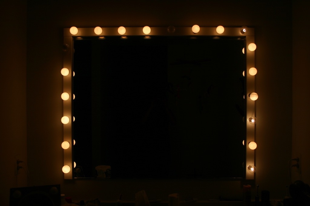 Hollywood Mirror Lights at Home