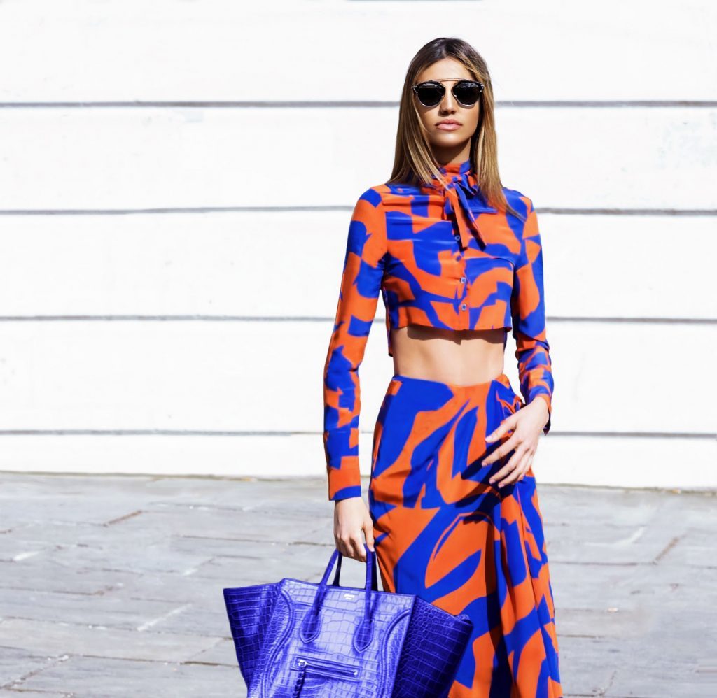 Sử dụng những họa tiết in nổi #2 | 15 gợi ý phong cách thời trang của phụ nữ Á Đông | Her Beauty