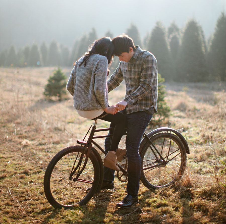 things-you-can-do-to-tell-if-a-guy-is-your-soulmate-08