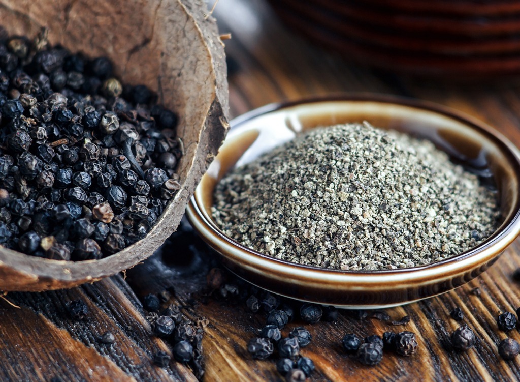 Black pepper - healthy breakfast for weight loss