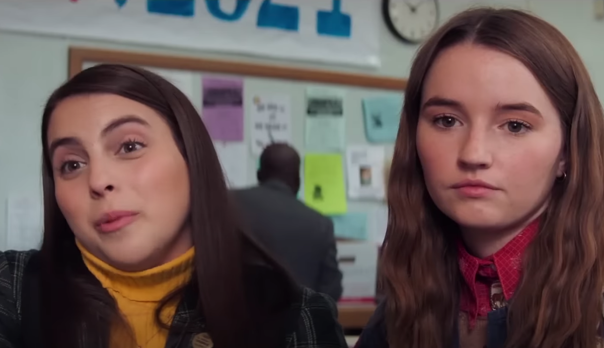Beanie Feldstein and Kaitlyn Dever in 