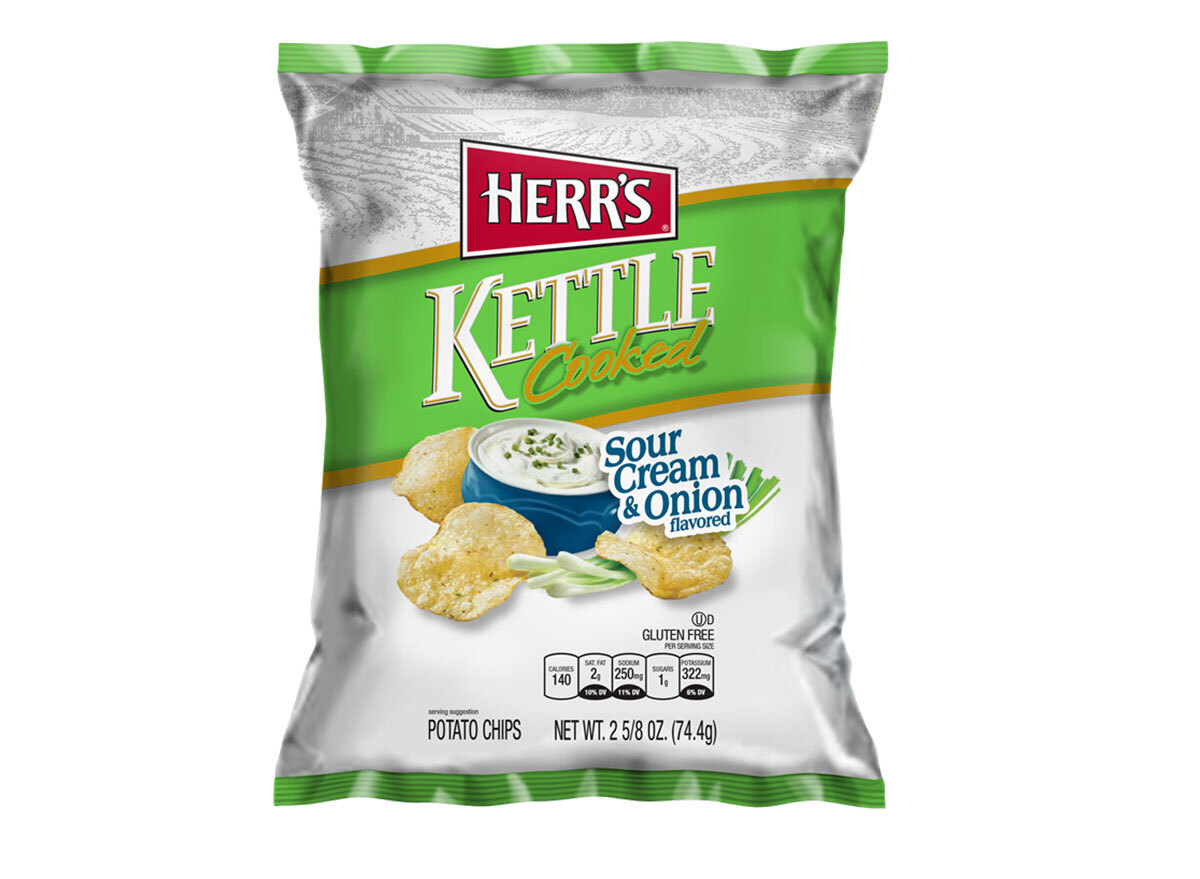 herrs kettle cooked sour cream onion