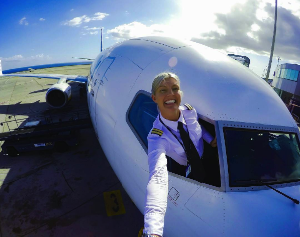 maria-the-swedish-pilot-will-make-you-jealous-of-her-life-15