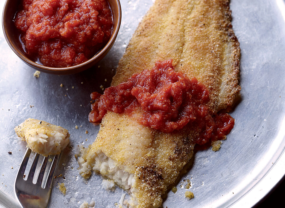 Low-calorie cornmeal tomato gravy catfish