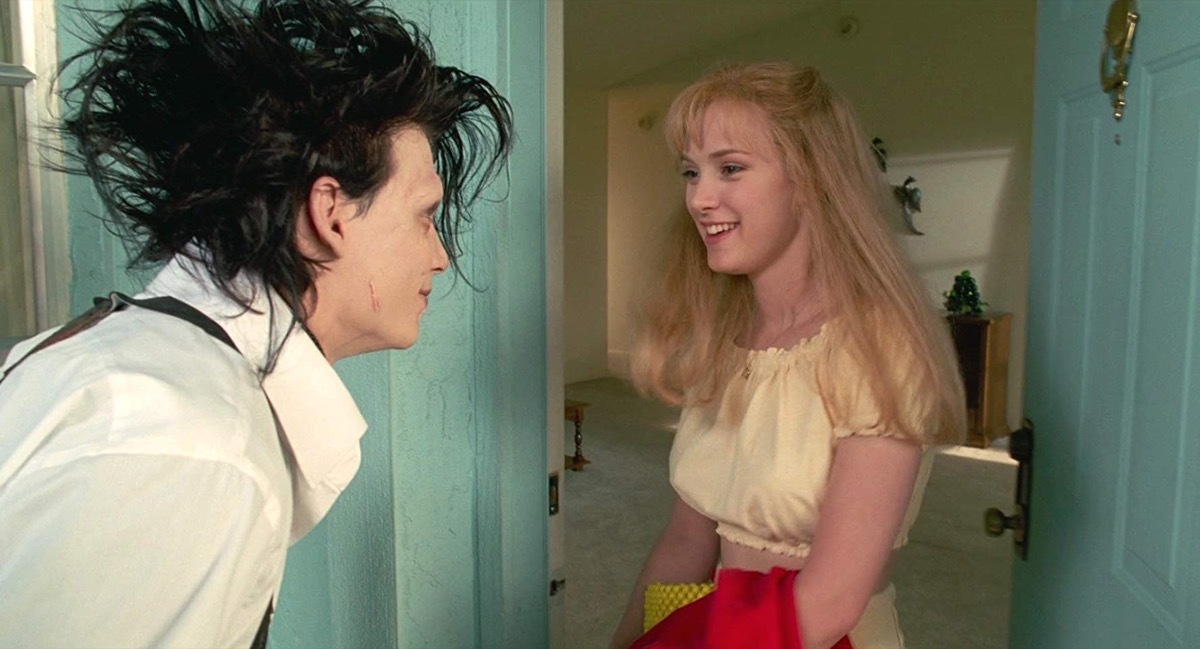 Johnny Depp and Winona Ryder in Edward Scissorhands (1990)