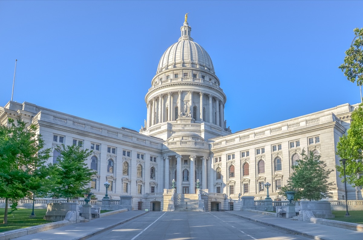 Shutterstock wisconsin state capitol buildings