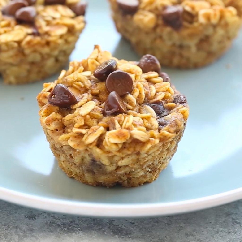 Baked Pumpkin Oatmeal Muffins | 12 Healthy Pumpkin Recipes Perfect for Fall | Her Beauty