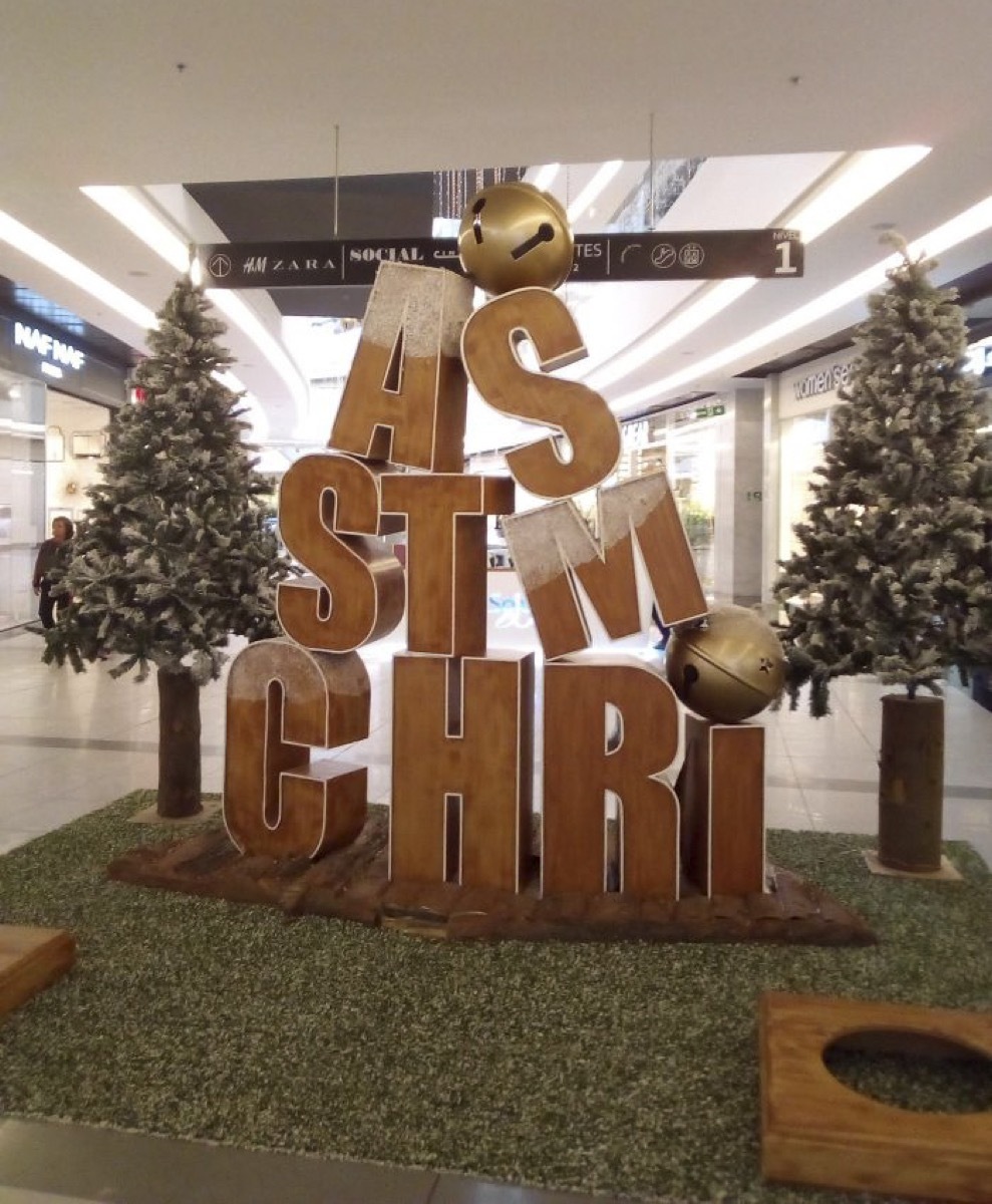 Christmas sign christmas fails