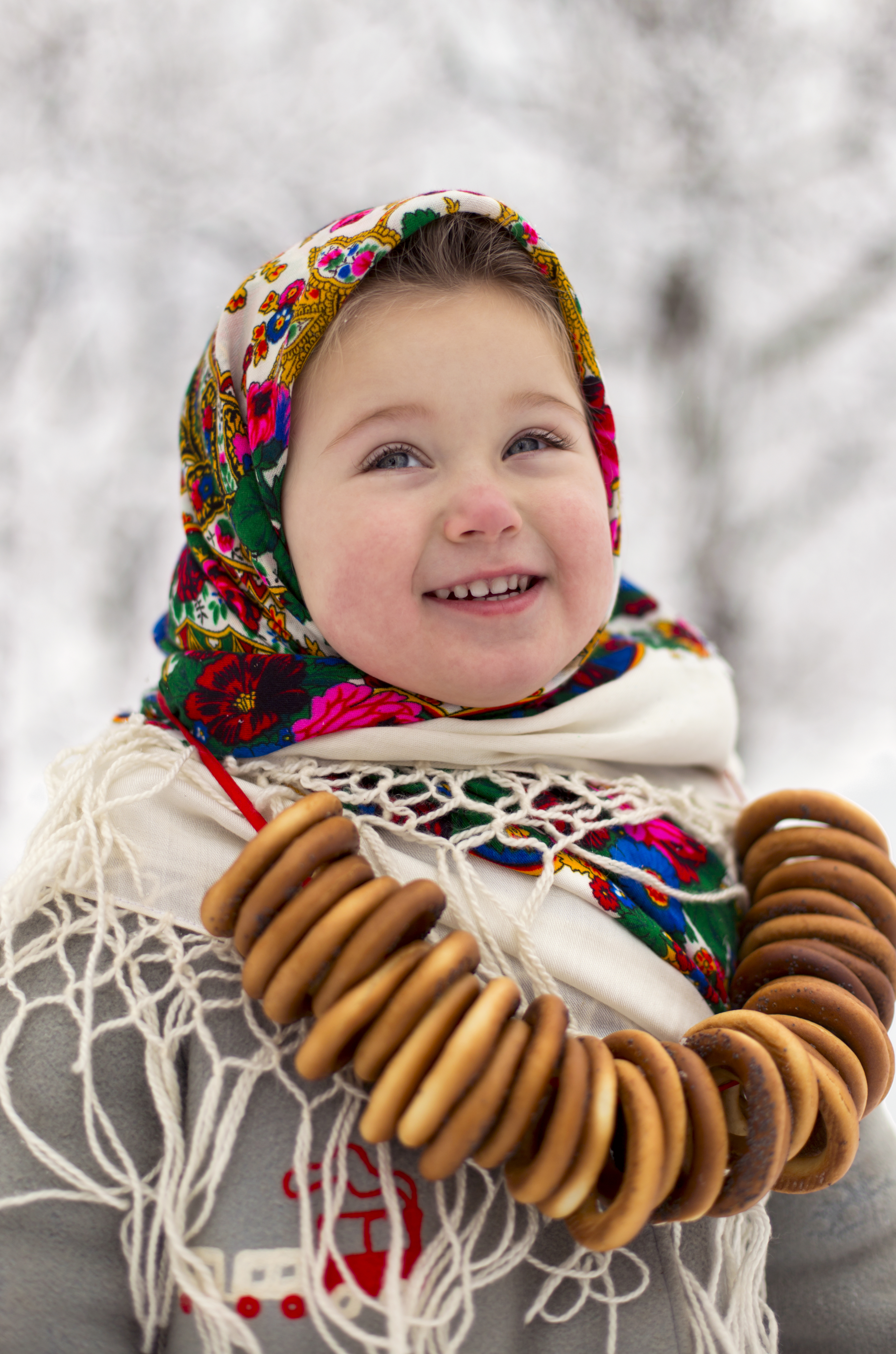 little russian girl with bagels