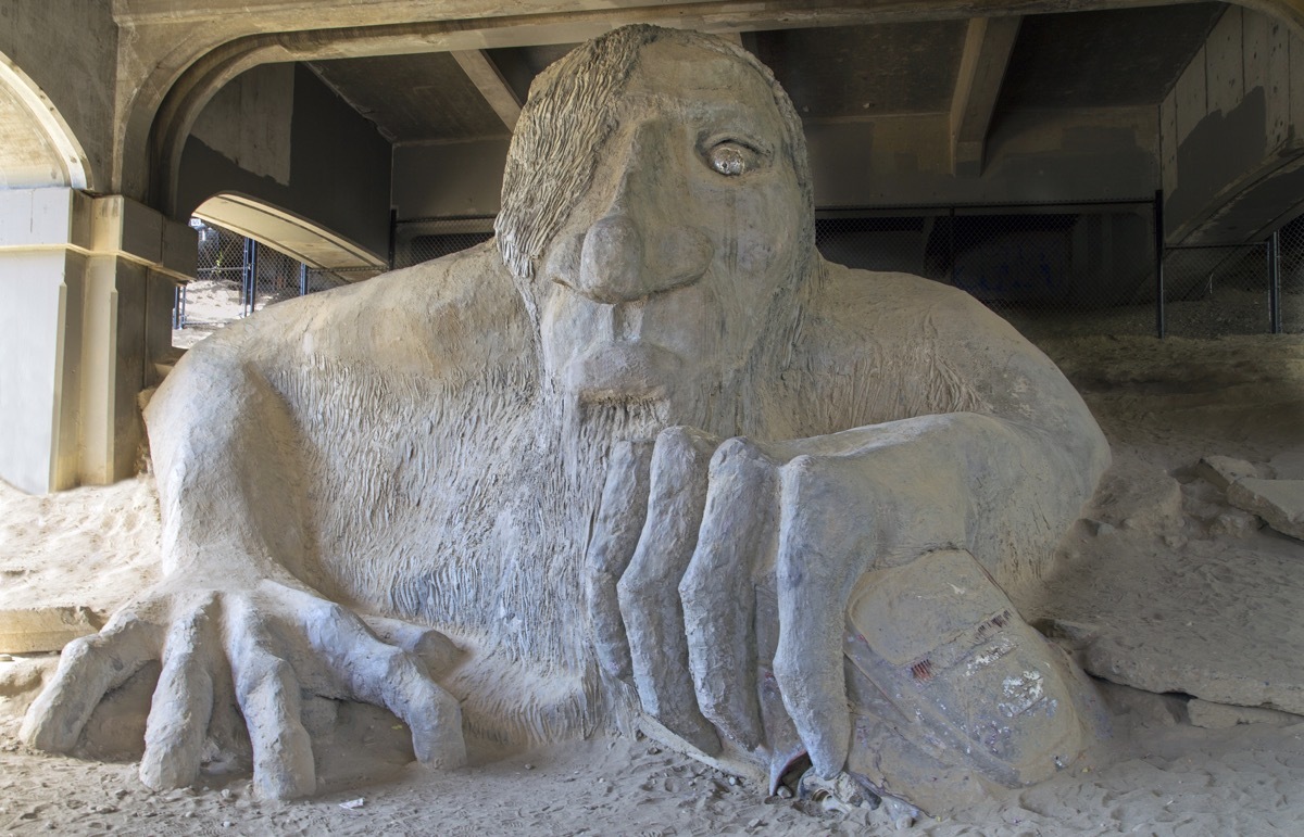 fremont troll washington famous state statues