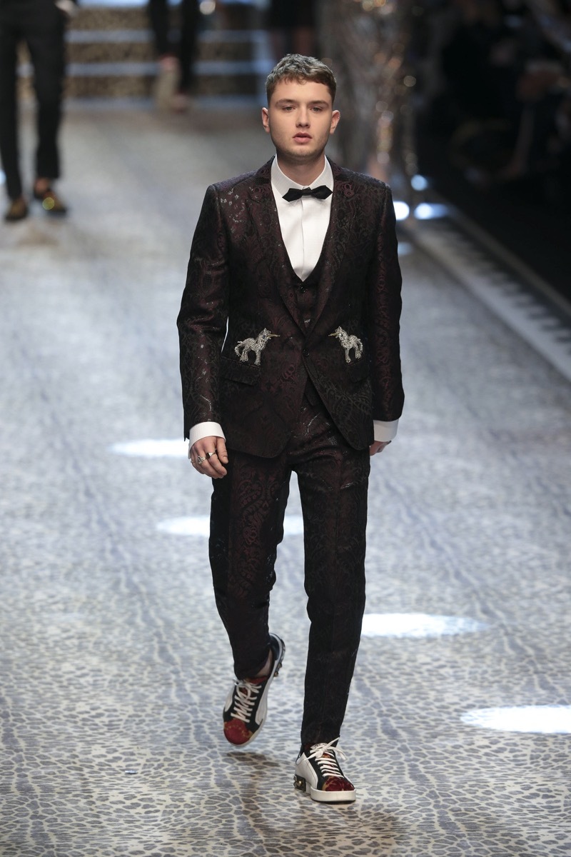 rafferty law on dolce and gabbana runway 2017