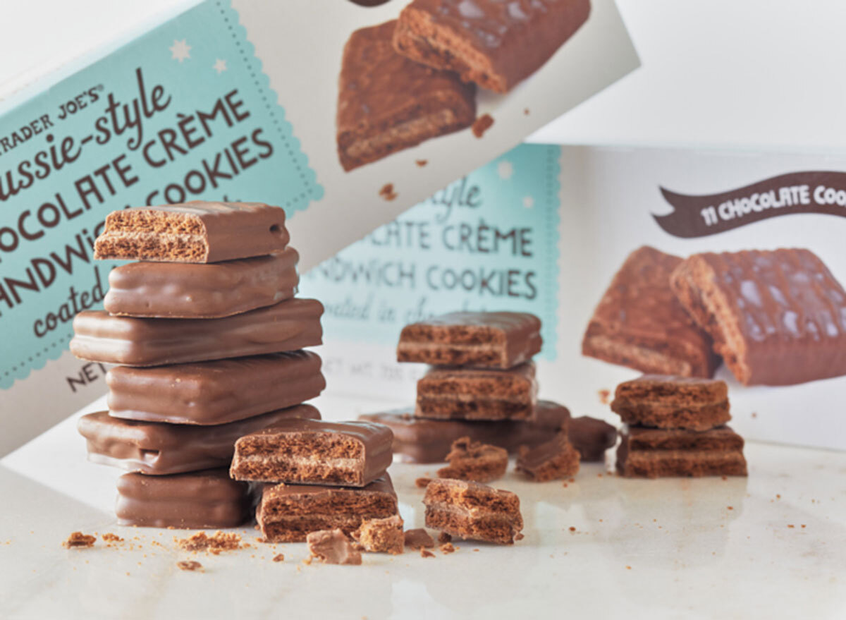 trader joes chocolate creme sandwich
