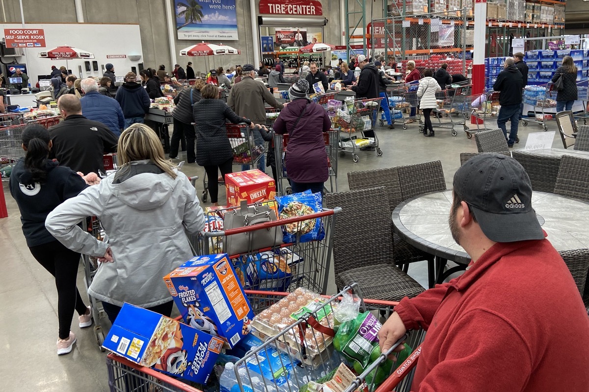 Shoppers flood Costco before pandemic