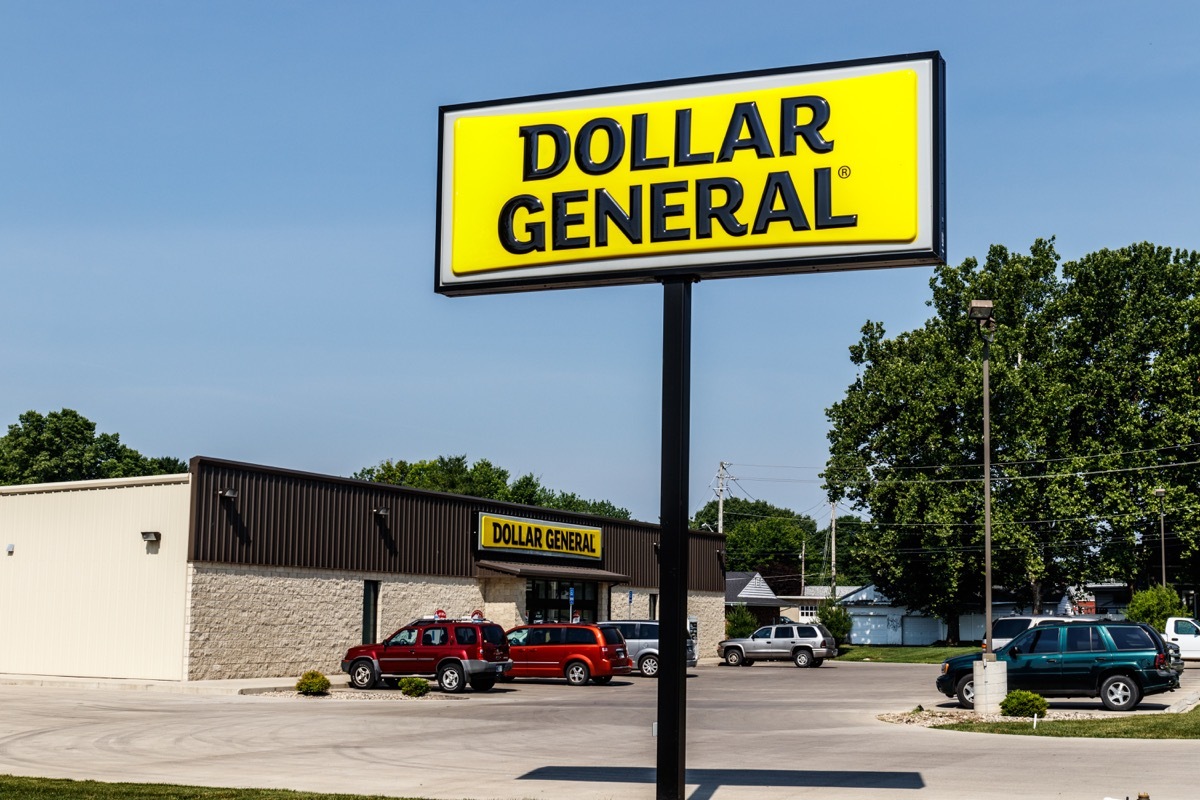 Logansport - Circa June 2018: Dollar General Retail Location. Dollar General is a Small-Box Discount Retailer III