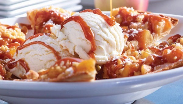 Ruby Tuesday Apple Crumble Flatbread