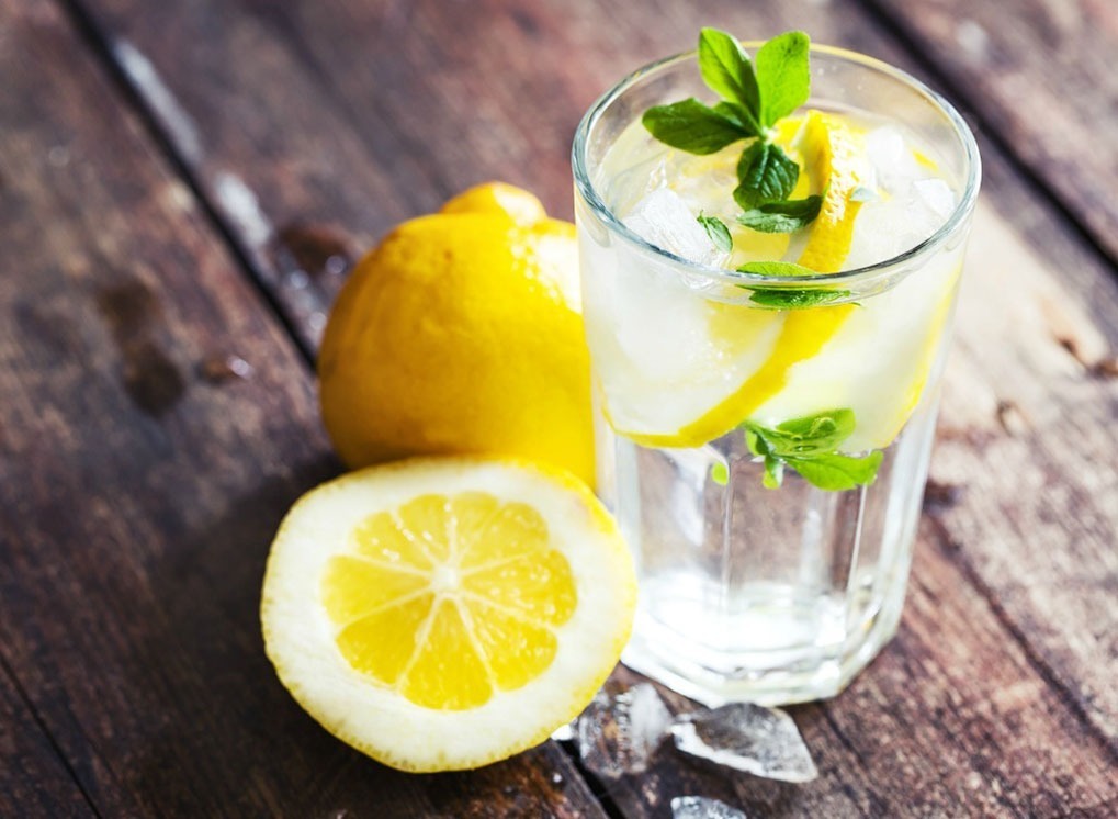 adding lemon to your water is one of the best health upgrades