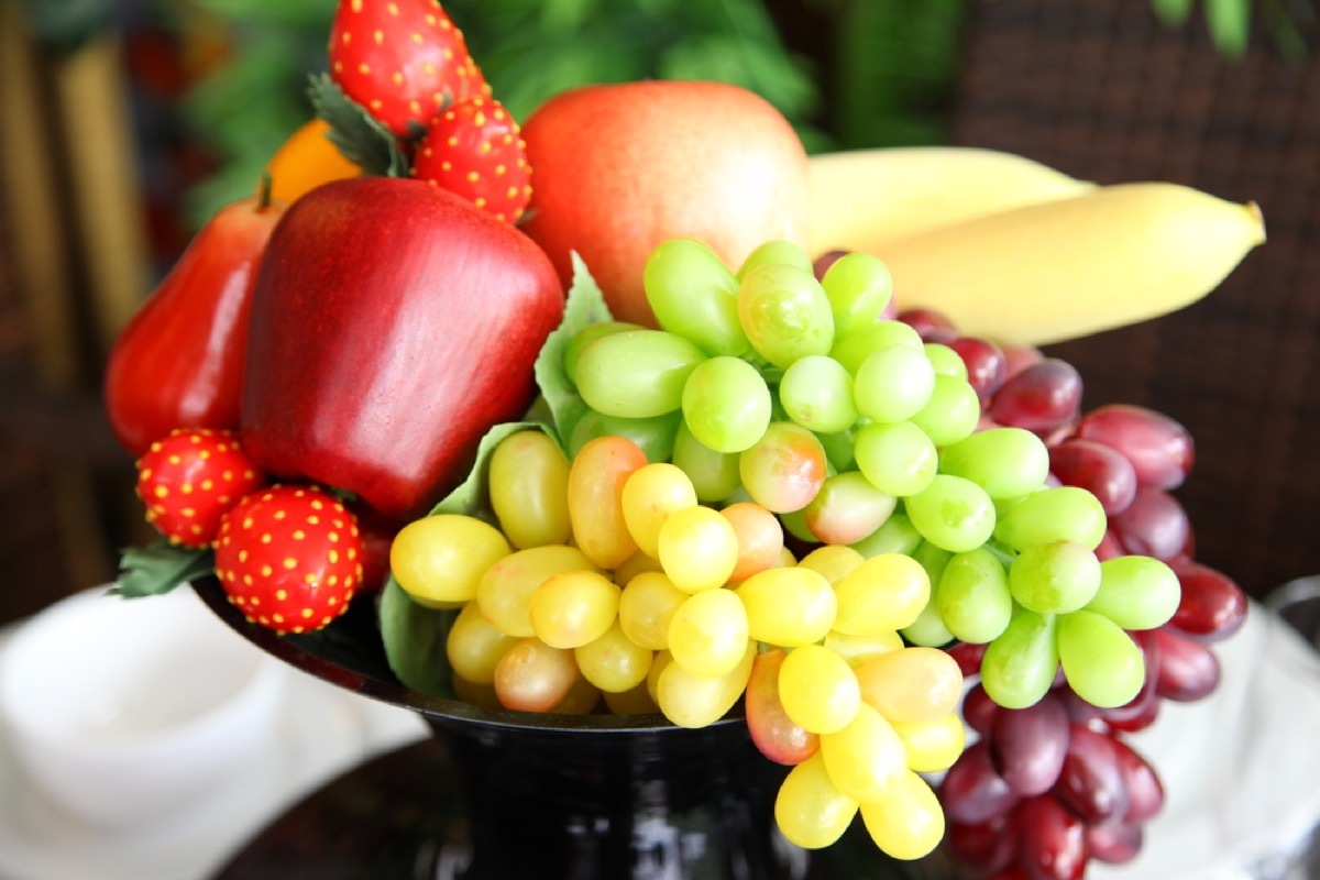 plastic fruit, 80s interior design