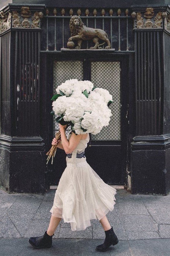 #7 | Сама женственность: девушки с цветами вместо лица в серии фотографий Карлы Коулсон | Her Beauty