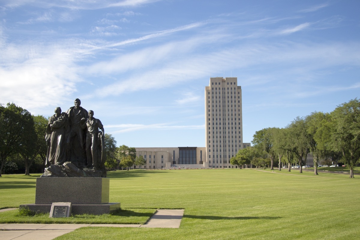 Shutterstock north dakota state capitol buildings