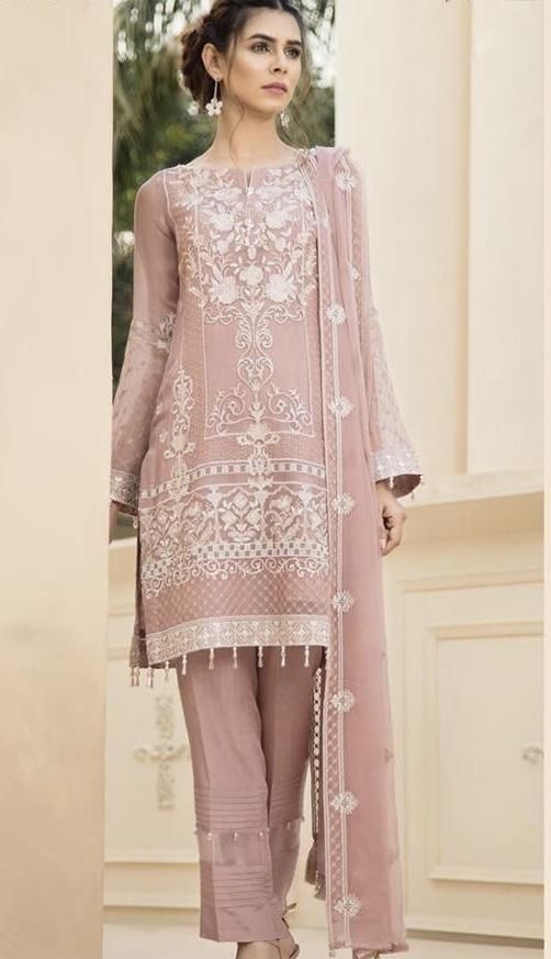 Pha trộn giữa phong cách Phương Tây và Ấn Độ #2 | 15 gợi ý phong cách thời trang của phụ nữ Á Đông | Her Beauty