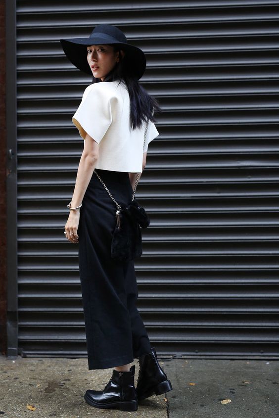 Tạo xu hướng mới với màu đen và trắng | 15 gợi ý phong cách thời trang của phụ nữ Á Đông | Her Beauty