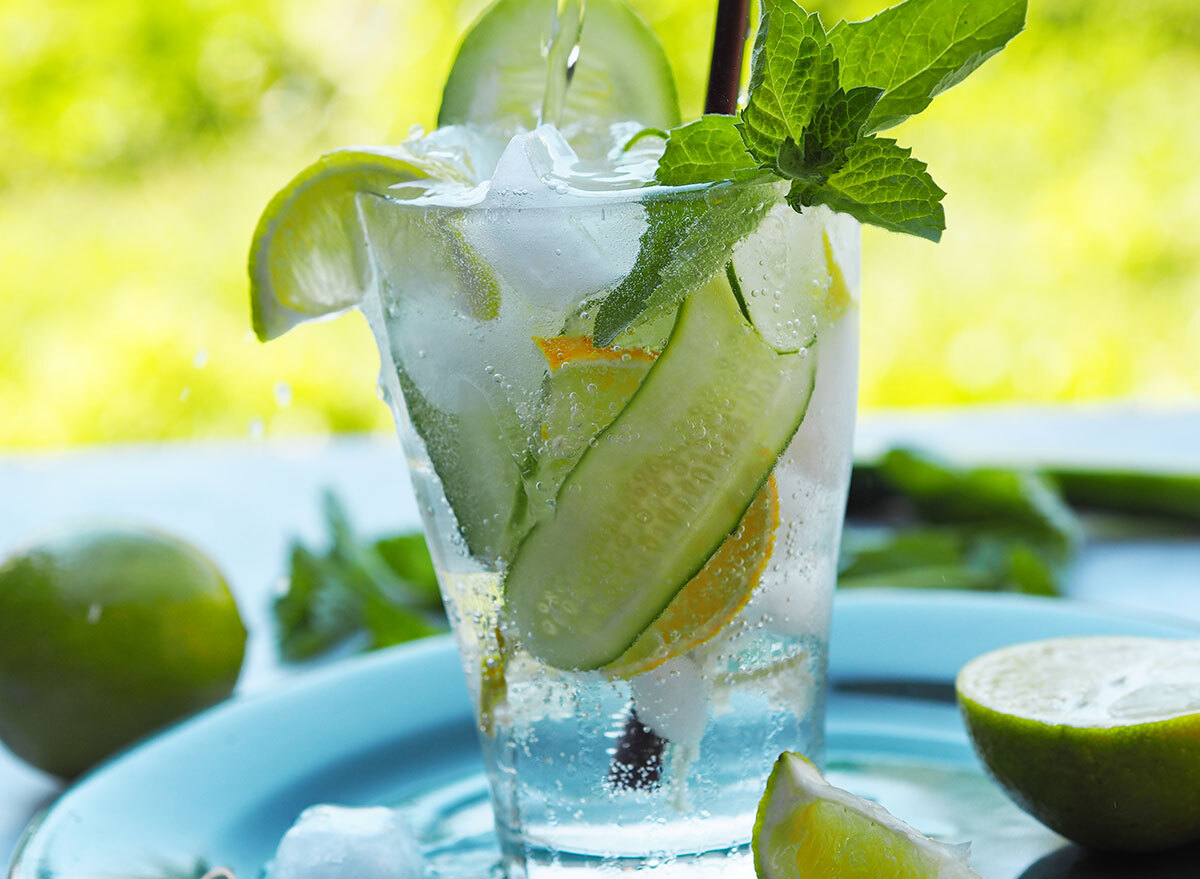 cucumber lime fizz
