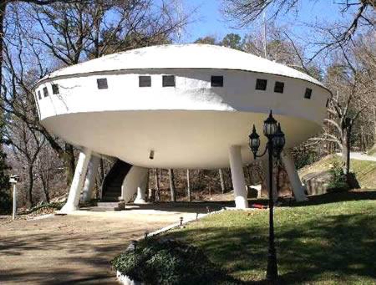 Spaceship House Tennessee craziest homes