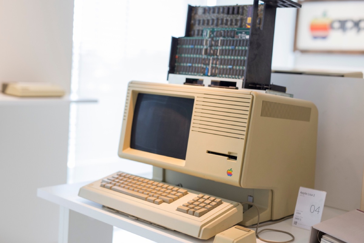 apple lisa computer, 90s home design