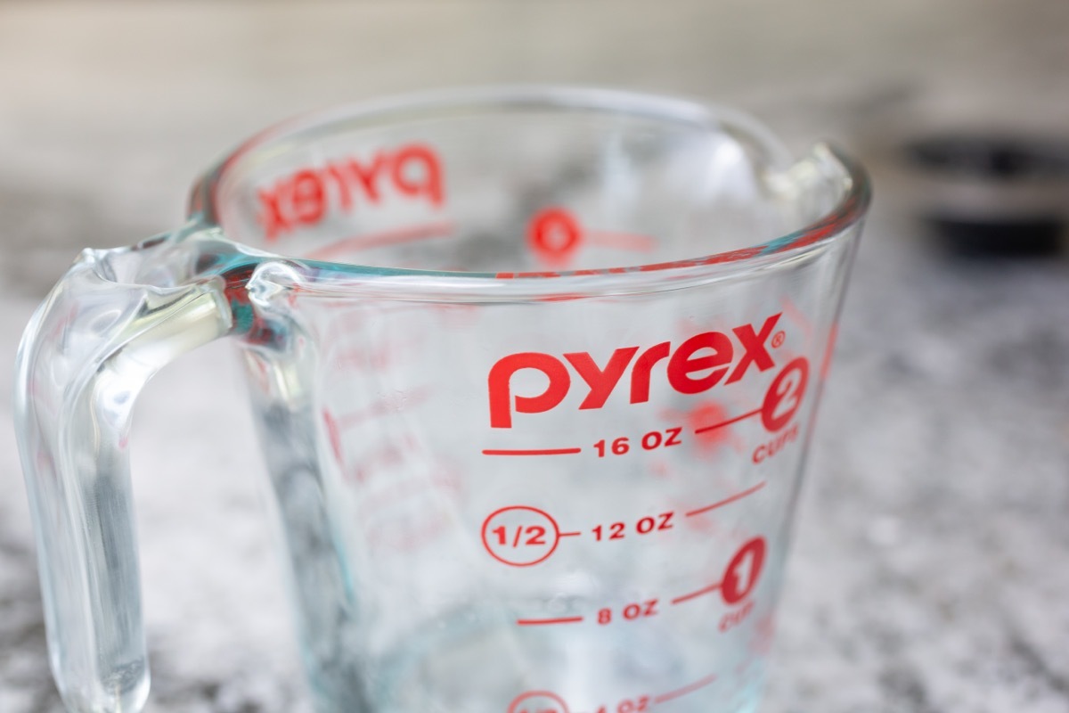pyrex measuring cup